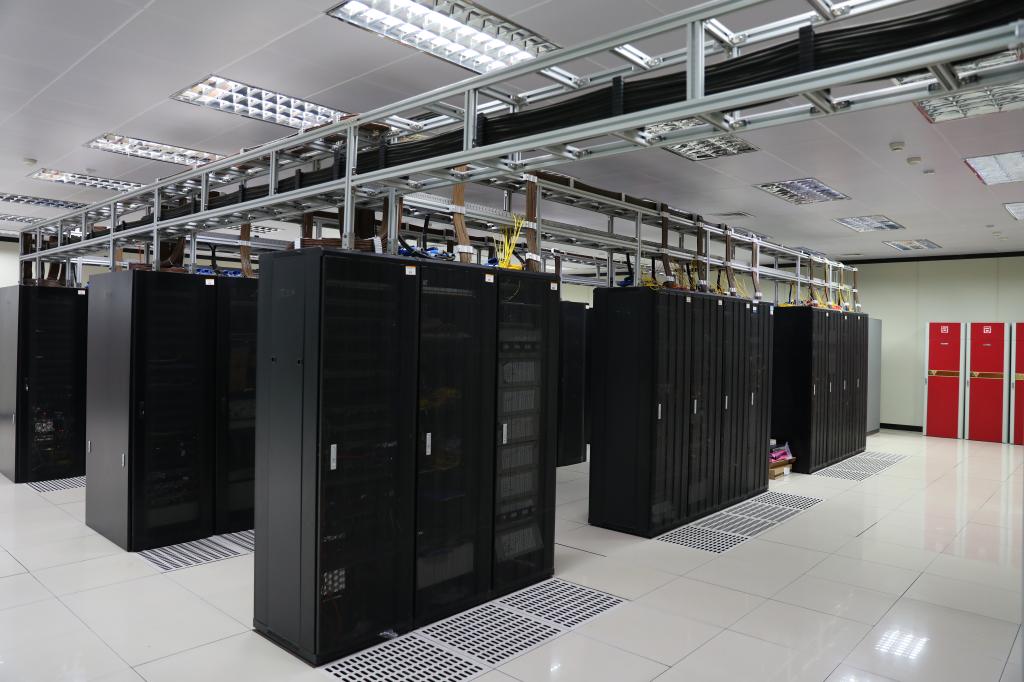 学院网络中心机房